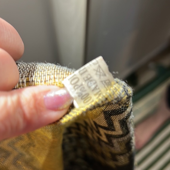 ❤️🧣BEAUTIFUL DESIGNER SCARF🧣❤️LONG EUC GIFT GOLD BROWN BLACK ORANGE CHEVRON - Picture 4 of 6